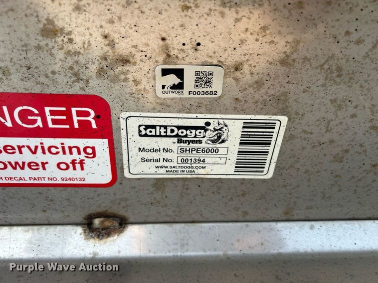 image for item DS8822 2012 International DuraStar 4300  spreader truck