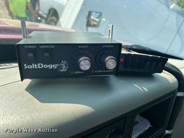 image for item DS8822 2012 International DuraStar 4300  spreader truck