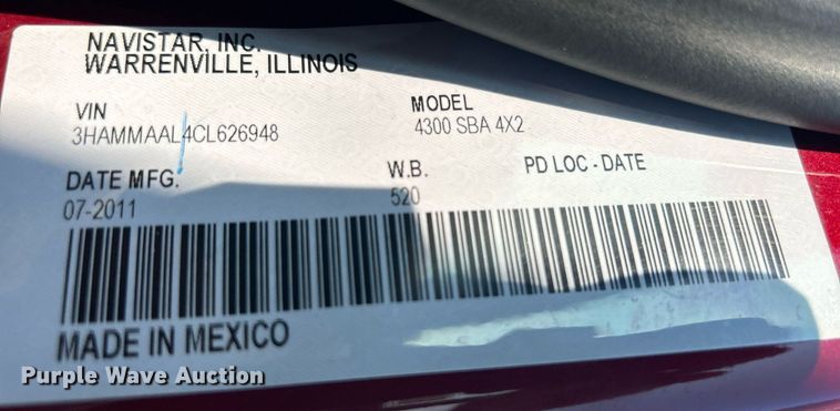 image for item DS8822 2012 International DuraStar 4300  spreader truck