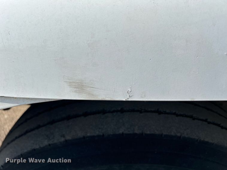 image for item DS8823 2009 International DuraStar 4300  spreader truck