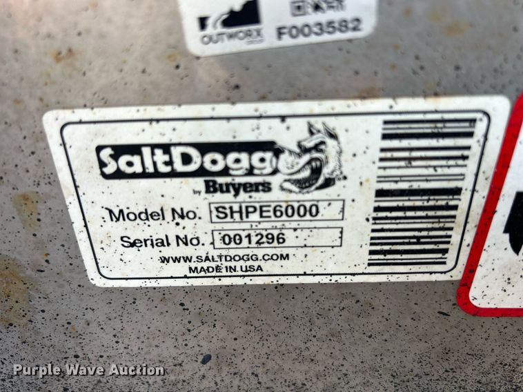 image for item DS8823 2009 International DuraStar 4300  spreader truck