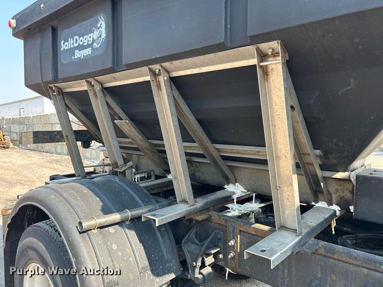 image for item DS8823 2009 International DuraStar 4300  spreader truck