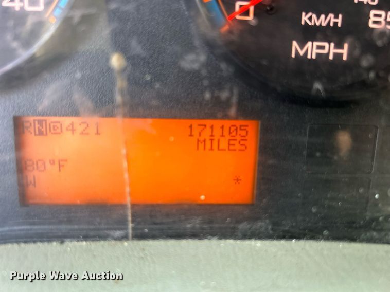 image for item DS8823 2009 International DuraStar 4300  spreader truck