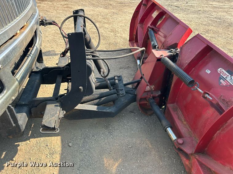 image for item DS8824 2006 International 4300  spreader truck