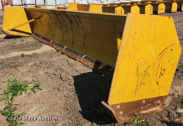 image for item DS8835 Pro-Tech  20'W snow pusher