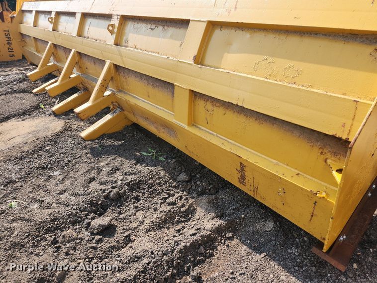 image for item DS8835 Pro-Tech  20'W snow pusher