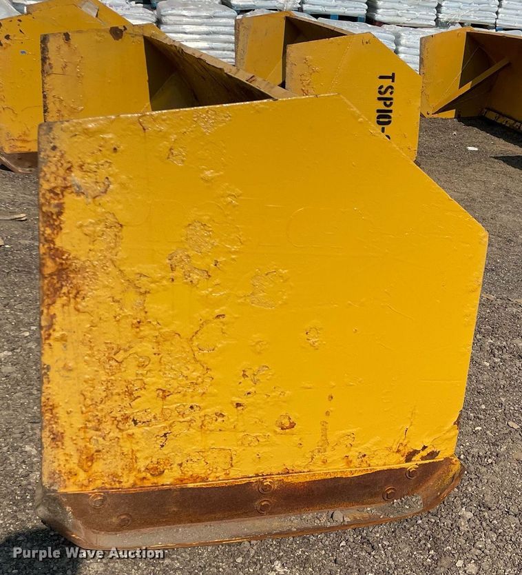 image for item DS8841 Pro-Tech  10'W snow pusher