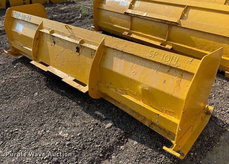 image for item DS8847 Pro-Tech  10'W snow pusher