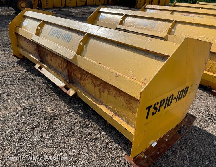 image for item DS8853 Pro-Tech  10'W snow pusher