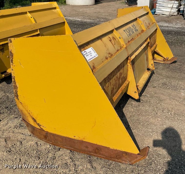 image for item DS8858 Pro-Tech  10'W snow pusher