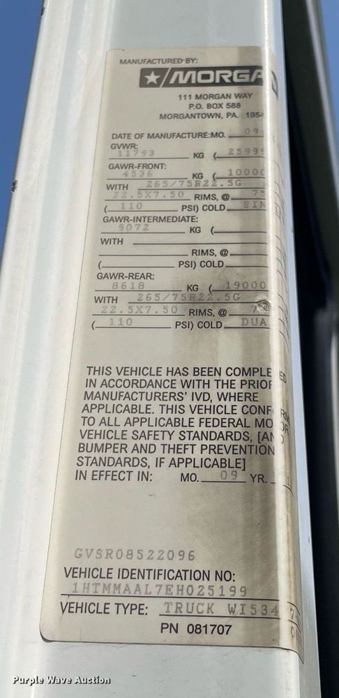 image for item DS8861 2012 International 4300  spreader truck