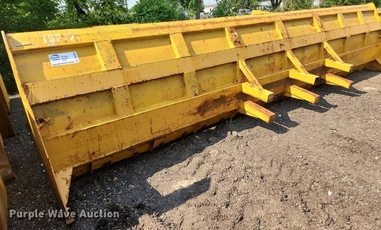 image for item DS8866 Pro-Tech  20'W snow pusher