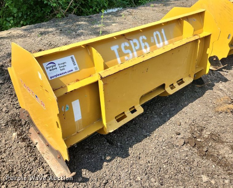 image for item DS8886 Pro-Tech  6' W skid steer snow pusher