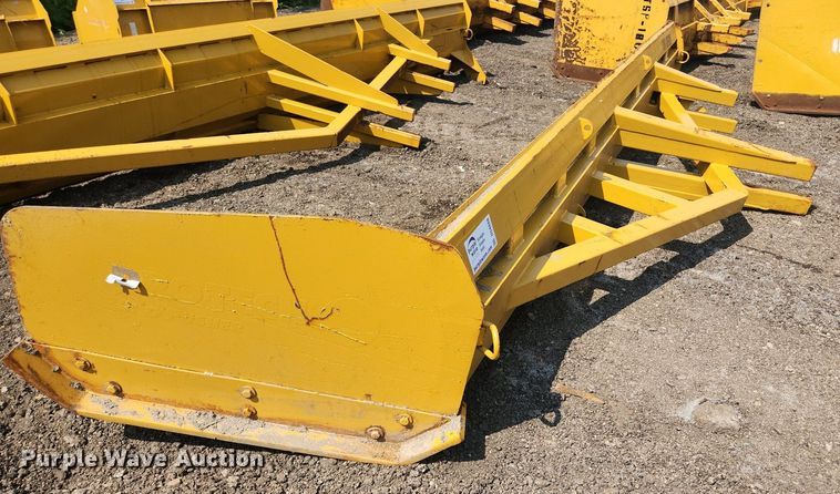 image for item DS8888 Pro-Tech  18' W snow pusher