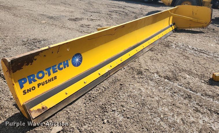 image for item DS8889 Pro-Tech  18' W snow pusher