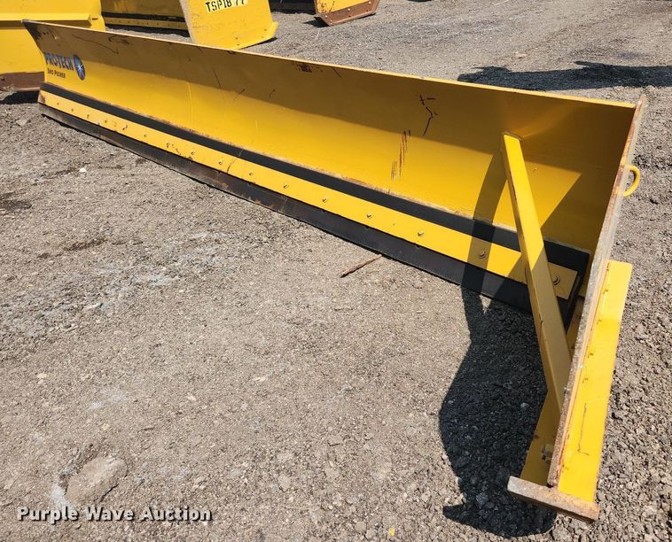 image for item DS8889 Pro-Tech  18' W snow pusher