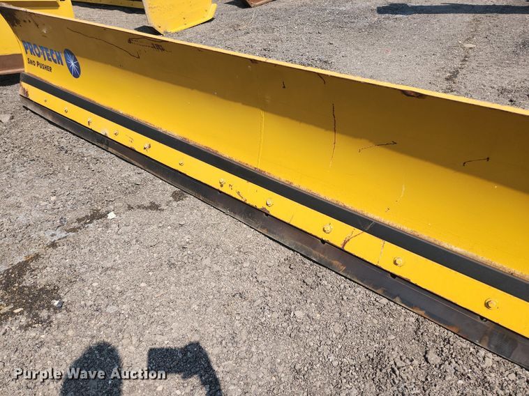 image for item DS8889 Pro-Tech  18' W snow pusher
