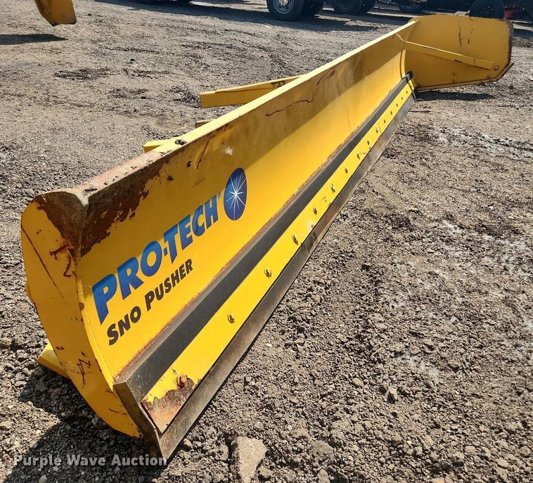 image for item DS8889 Pro-Tech  18' W snow pusher