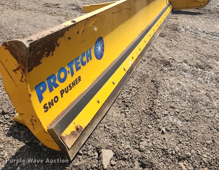 image for item DS8889 Pro-Tech  18' W snow pusher