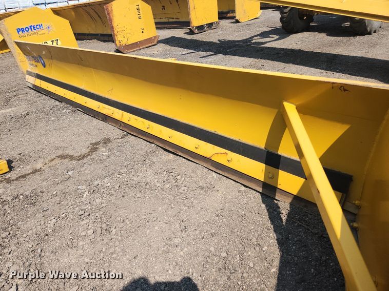 image for item DS8890 Pro-Tech  18' W snow pusher