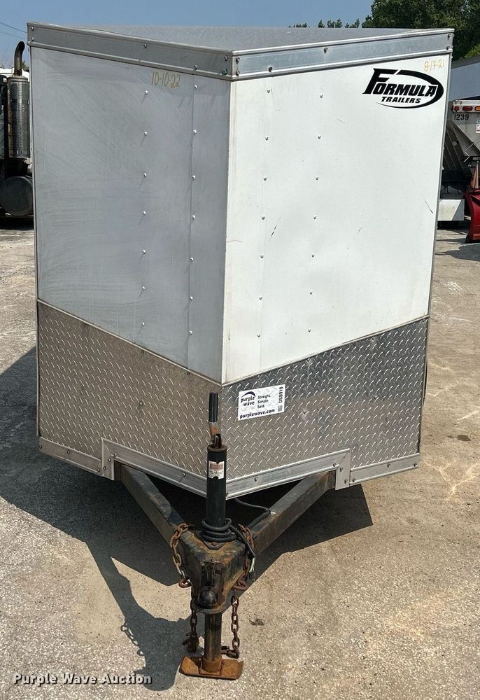 image for item DS8910 2019 Formula Trailers  enclosed cargo trailer