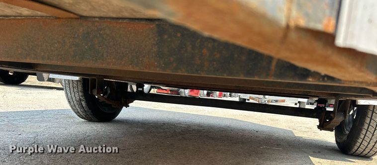 image for item DS8910 2019 Formula Trailers  enclosed cargo trailer