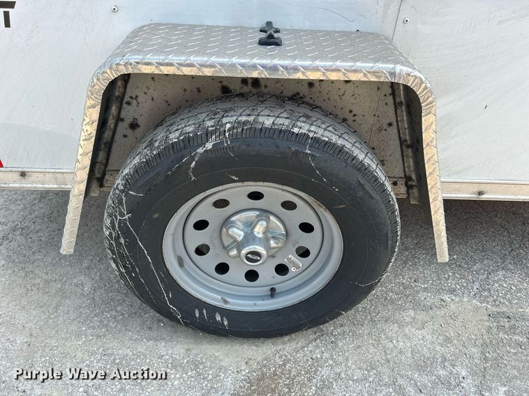 image for item DS8910 2019 Formula Trailers  enclosed cargo trailer