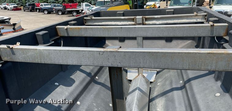 image for item DS8912 2012 International TranStar 8600  spreader truck