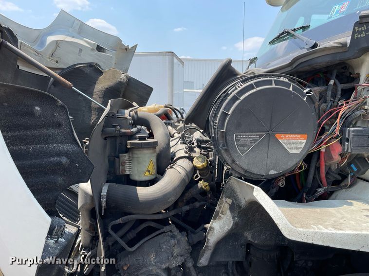 image for item DS8912 2012 International TranStar 8600  spreader truck