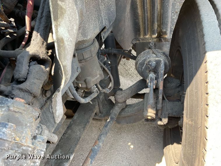 image for item DS8912 2012 International TranStar 8600  spreader truck