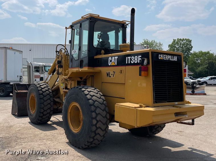 image for item DS8916 1995 Caterpillar IT38F  wheel loader
