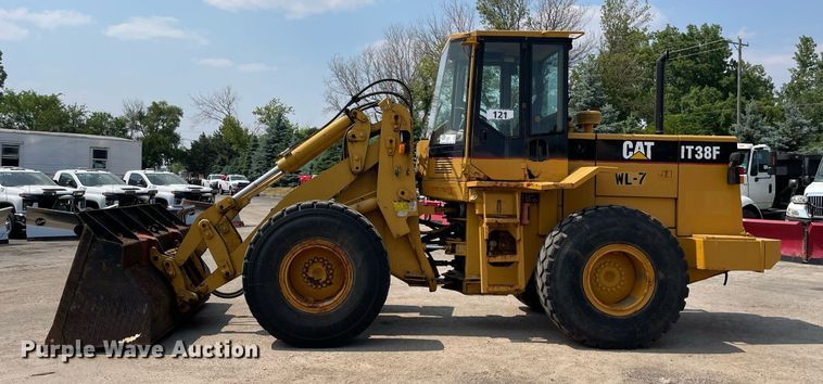 image for item DS8916 1995 Caterpillar IT38F  wheel loader