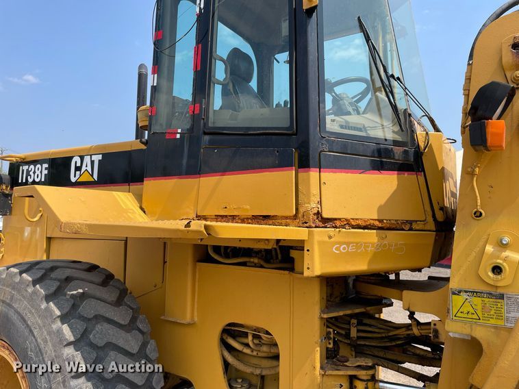 image for item DS8916 1995 Caterpillar IT38F  wheel loader