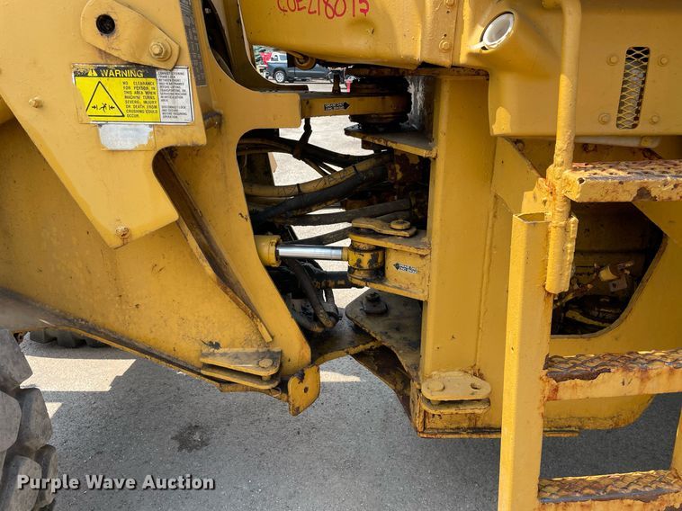 image for item DS8916 1995 Caterpillar IT38F  wheel loader