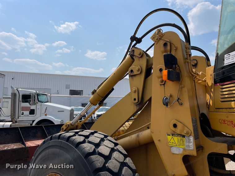 image for item DS8916 1995 Caterpillar IT38F  wheel loader