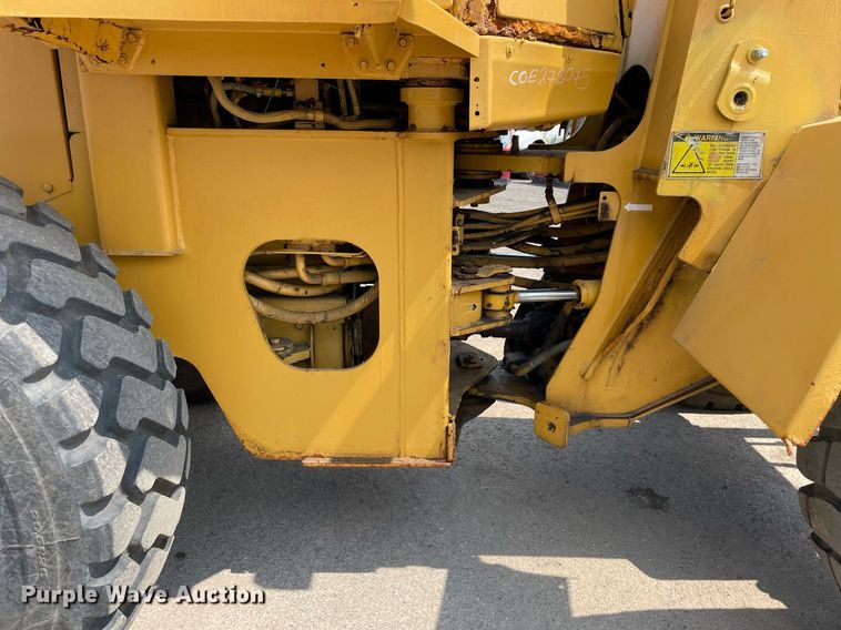 image for item DS8916 1995 Caterpillar IT38F  wheel loader