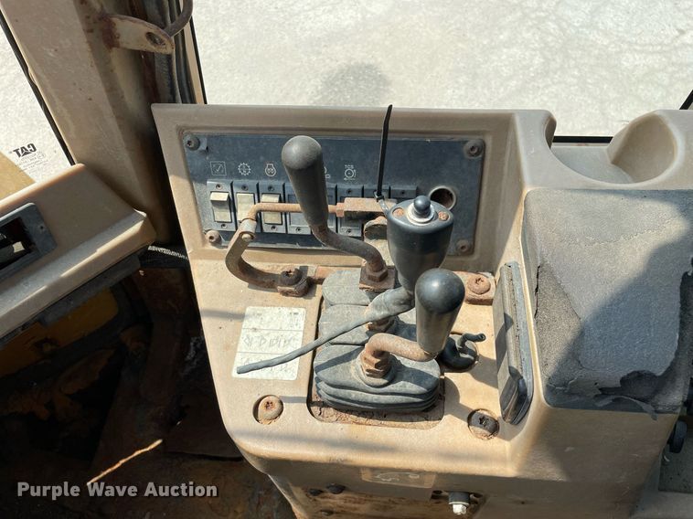 image for item DS8916 1995 Caterpillar IT38F  wheel loader