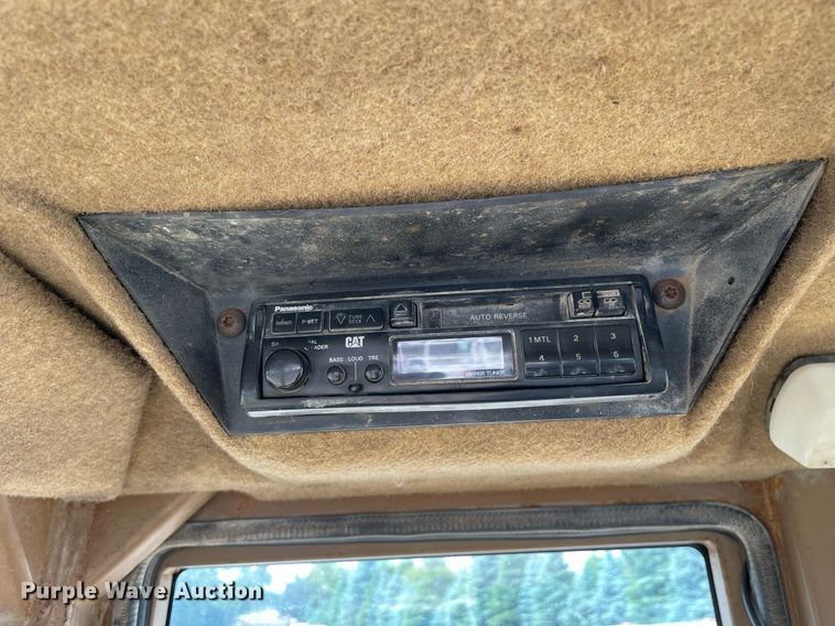 image for item DS8916 1995 Caterpillar IT38F  wheel loader