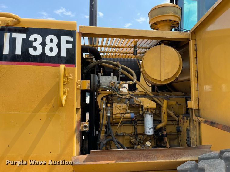 image for item DS8916 1995 Caterpillar IT38F  wheel loader
