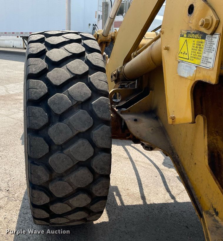 image for item DS8916 1995 Caterpillar IT38F  wheel loader
