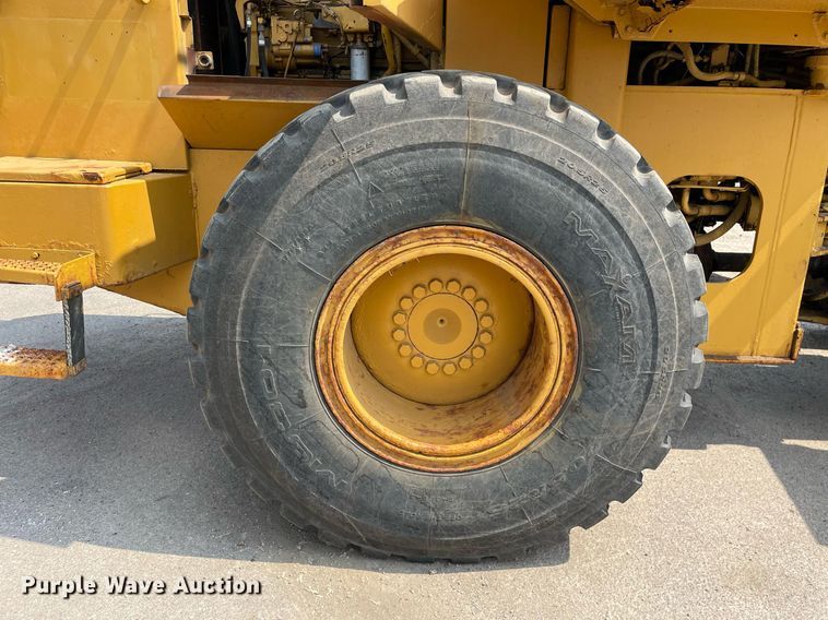 image for item DS8916 1995 Caterpillar IT38F  wheel loader