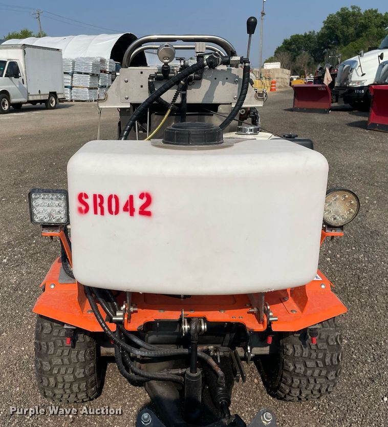 image for item DS8917 2021 Snowrator ZX4