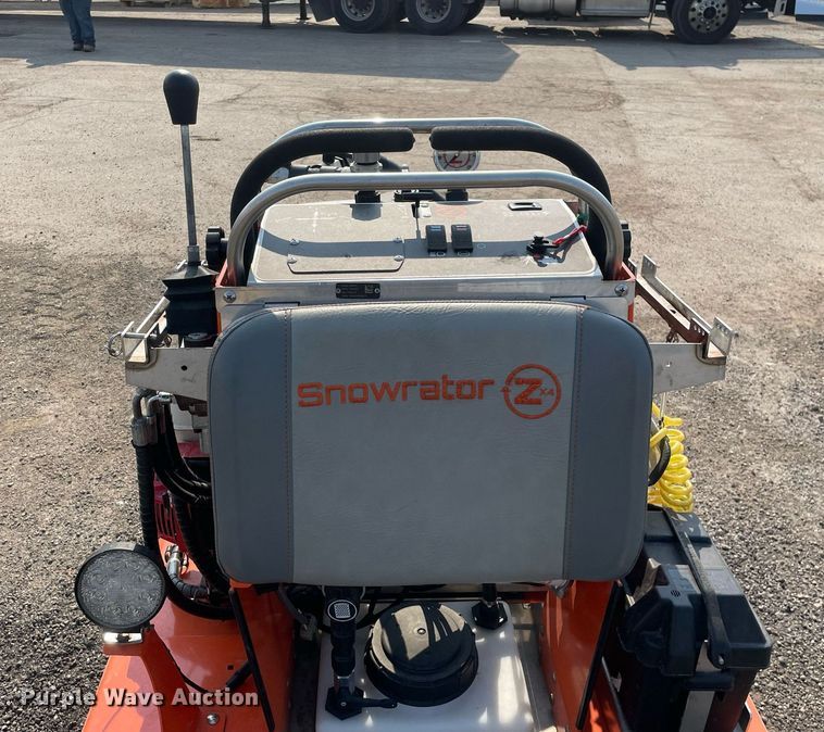 image for item DS8917 2021 Snowrator ZX4