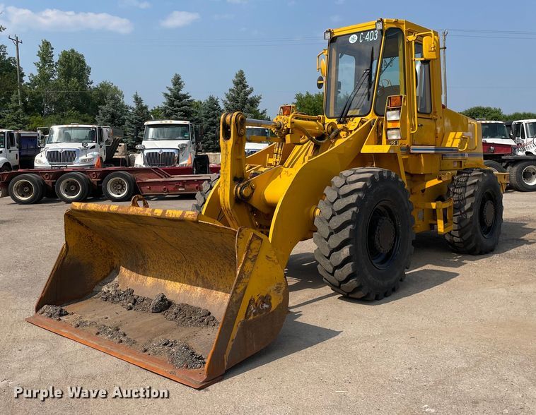 image for item DS8918 1994 Case 621B  wheel loader