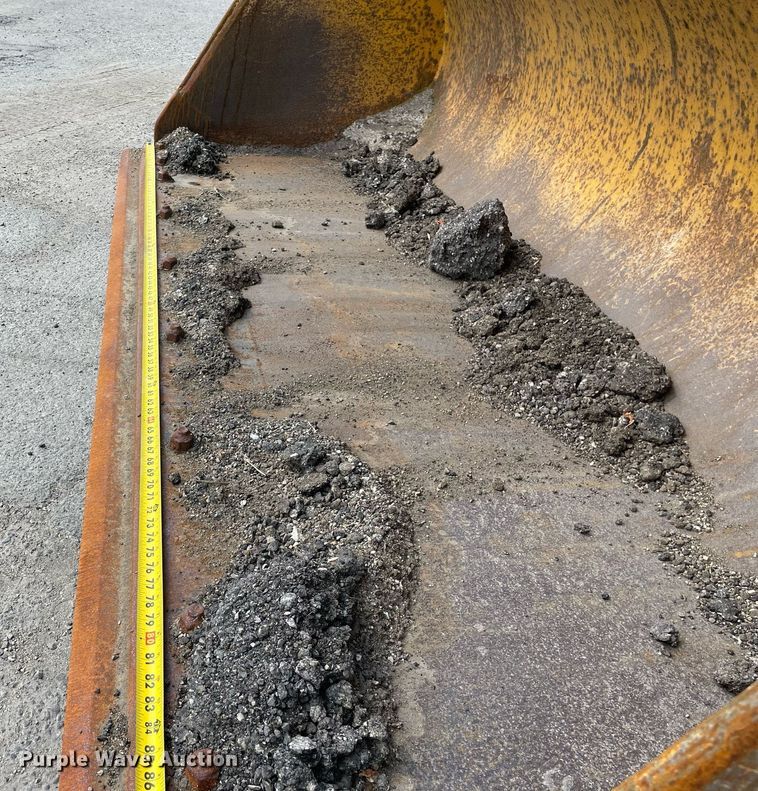 image for item DS8918 1994 Case 621B  wheel loader