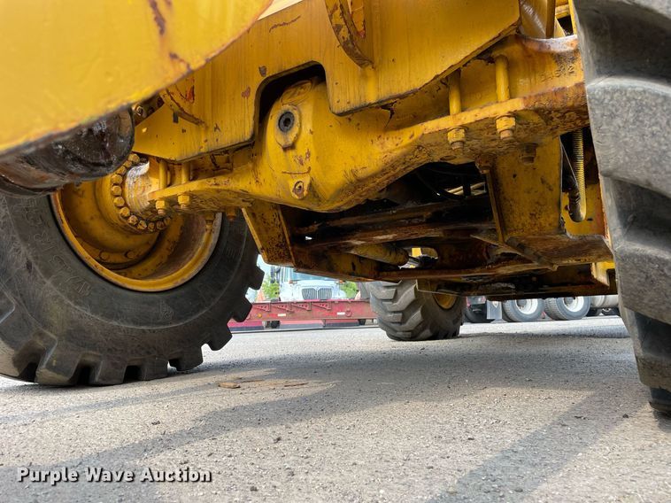 image for item DS8918 1994 Case 621B  wheel loader