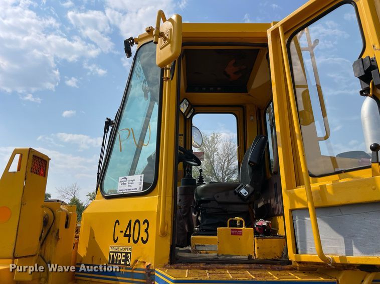image for item DS8918 1994 Case 621B  wheel loader
