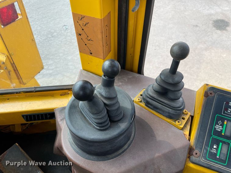 image for item DS8918 1994 Case 621B  wheel loader