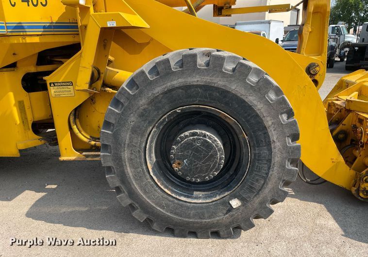 image for item DS8918 1994 Case 621B  wheel loader