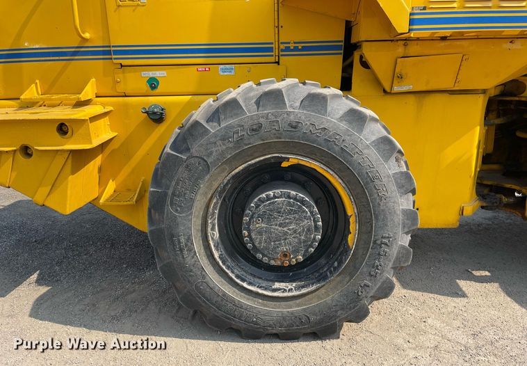 image for item DS8918 1994 Case 621B  wheel loader